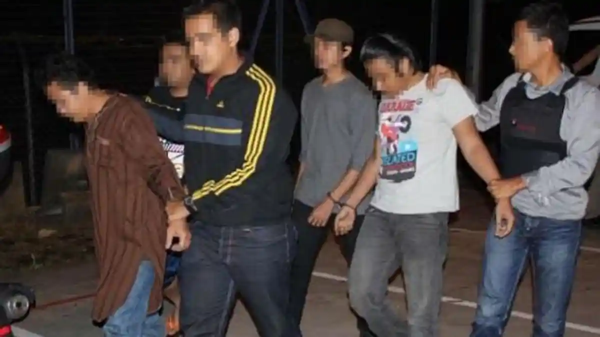 Polisi Malaysia Gagalkan Percobaan Teror oleh Jaringan 'Gagak Hitam' di Kuala Lumpur