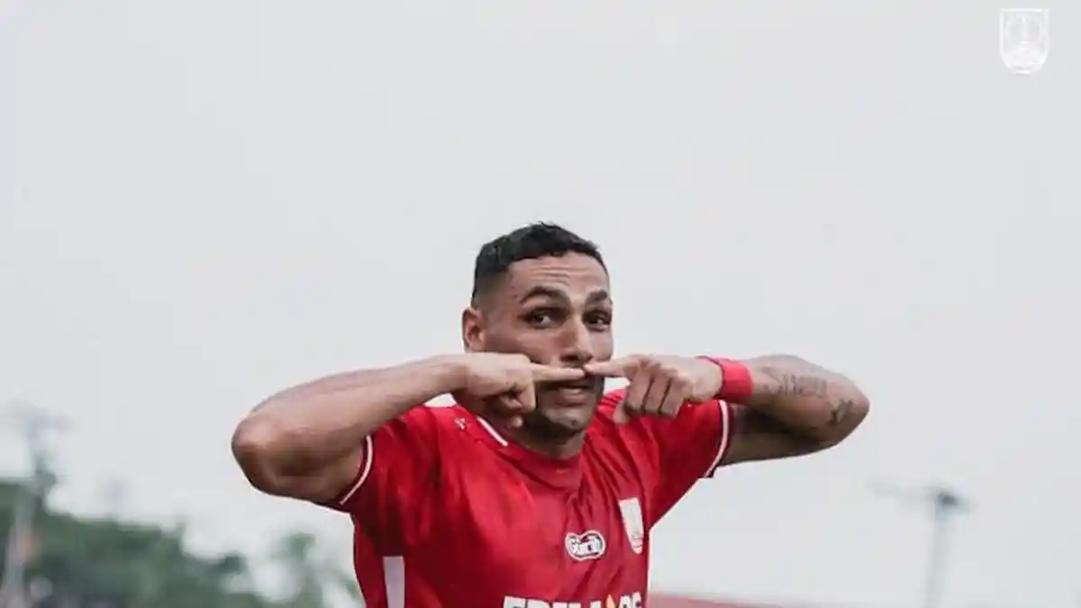 Lawan PSS Sleman, Persis Solo Terancam Tak Diperkuat Mohammad Kanu dan Jaimerson Xavier