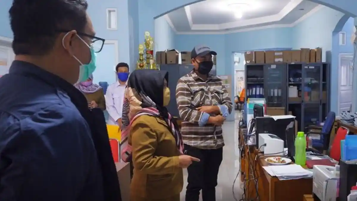 Datangi Disdukcapil, Komisi I DPRD Kota Cirebon Pastikan Pelayanan Tetap Maksimal