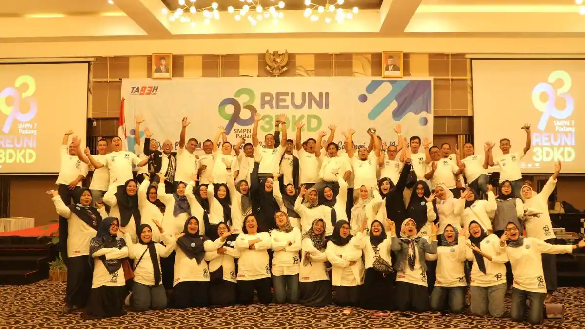 Alumni SMP 7 Padang Gelar Reuni 30 Tahun Angkatan 1993, Pererat Jejaring di Dalam dan Luar Negeri