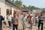 bupati-citra-kecewa-rumah-relokasi.jpg