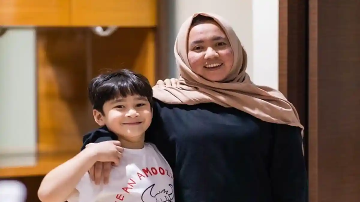 Reaksi Mbak Lala saat Disindir soal Komisaris, Pengasuh Rafathar Kini Fokus Jalani Profesi Baru - Posbelitung.co