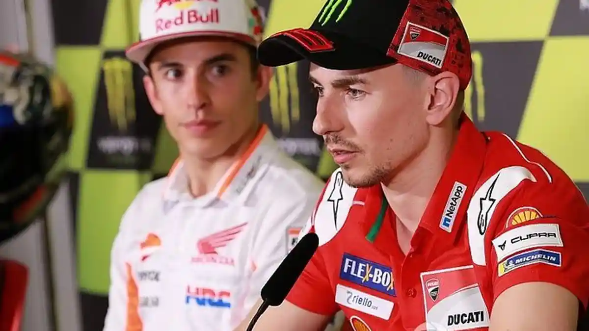 Marc Marquez Sodorkan Teori di Balik Pensiunnya Jorge Lorenzo dari MotoGP