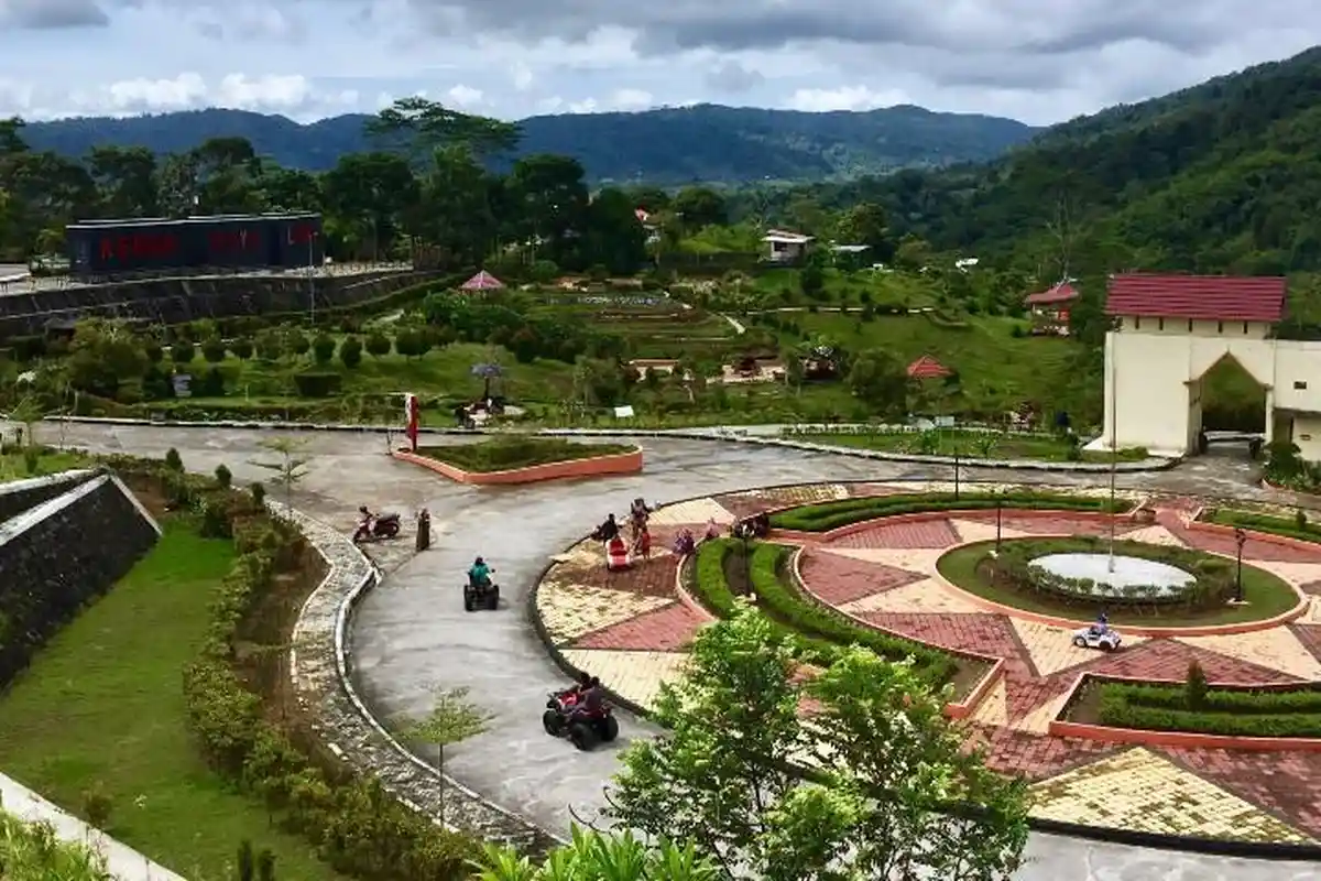 Kunjungan Wisatawan ke Lampung Barat Naik 18 Persen pada Desember 2022