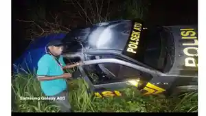 TERBALIK-Mobil-Polsek-Alor-Tengah-Utara-terbalik-di-Kampung-Malaipea.jpg