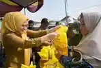 Operasi Pasar Murah Minyak Goreng di Gedong Tataan Pesawaran Diserbu Warga