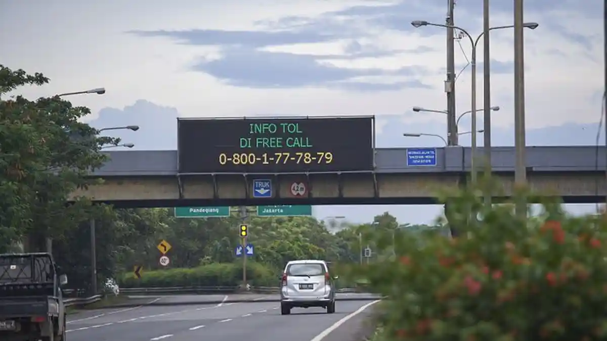 Sebanyak 160.000 Kendaraan Lintasi Tol Tangerang-Merak