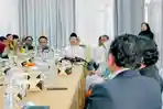 Pertemuan-Mensos-Gus-Ipul-dengan-sejumlah-korban-pelecehan-seksual.jpg