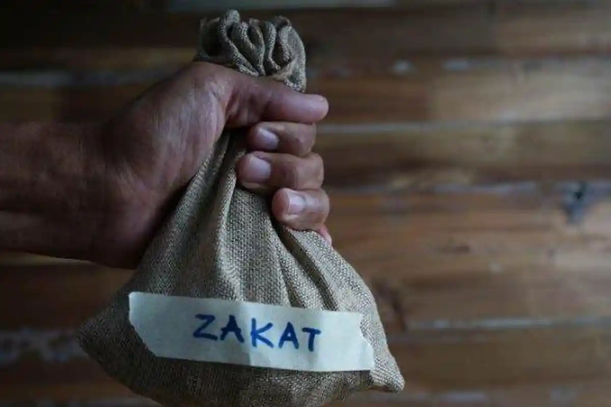 Ini Perbedaan Zakat Fitrah dengan Zakat Mal, Apakah Keduanya Wajib Dibayarkan?