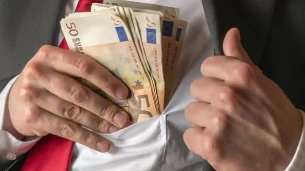 Dari Embat Bansos, Mensos Juliari Batubara Dapat 'Untung' Rp 17 Miliar, Rampok Hak Rakyat Miskin?