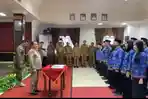Yaumil-Ambo-Djiwa-memimpin-pengambilan-sumpahjanji-jabatan-37-PNS-Formasi-Tahun-Anggaran-2024.jpg
