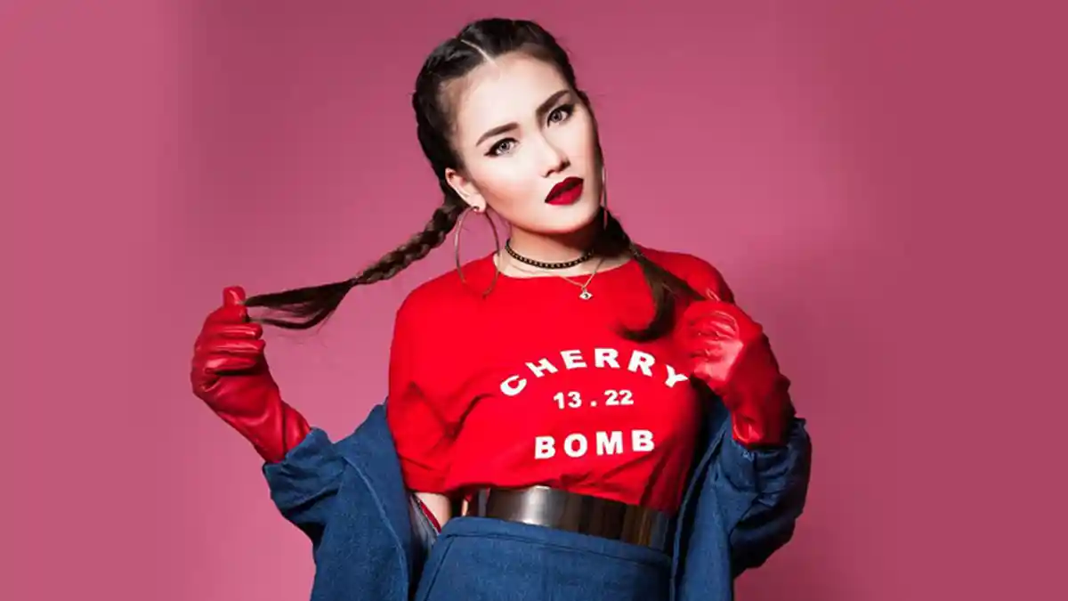 Terkesan Simpel dan Biasa Saja, Siapa Sangka OOTD Ayu Ting Ting Ini Capai Nominal Fantastis!