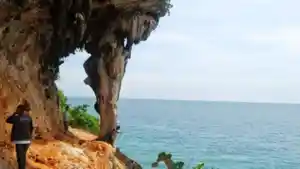 Pulau-Gili-Iyang-Sumenep.jpg