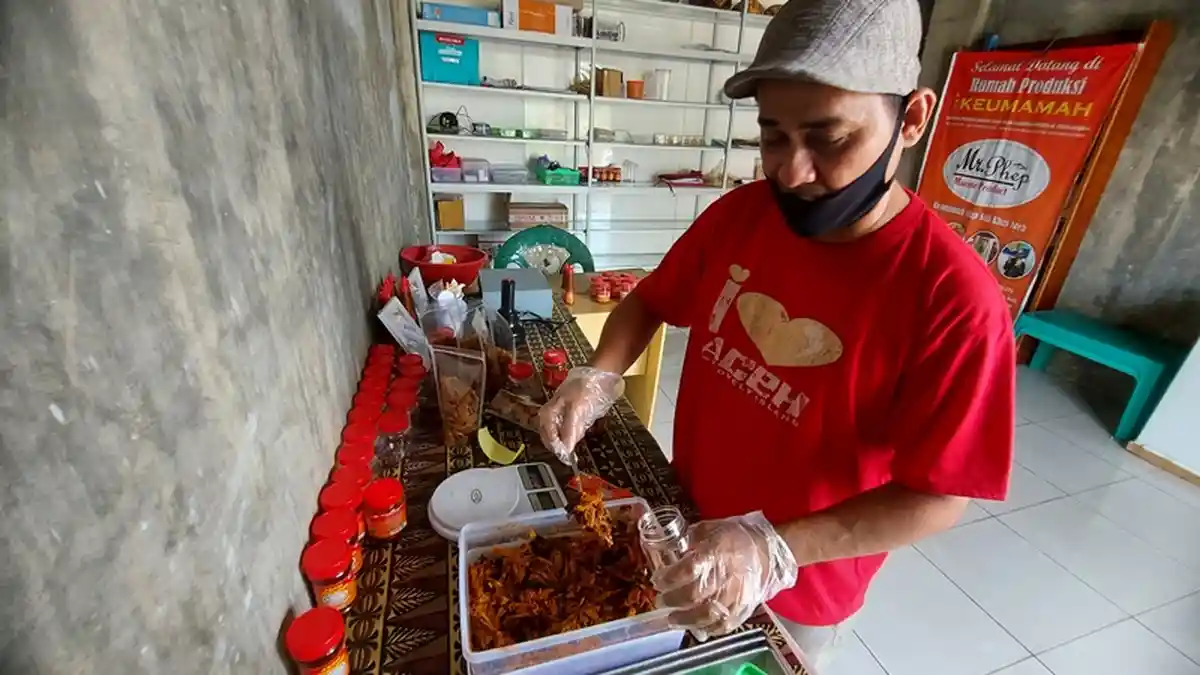 Keumamah, Antara Munawar dan Berawal dari Iseng