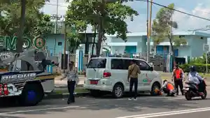 mobil-siaga-milik-Pemdes-Panjunan-terjaring-operasi-penertiban-Dishub.jpg