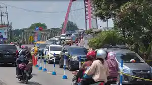 Suasana-sekitaran-jembatan-Sei-Wampu-Kabupaten-Langkat1.jpg