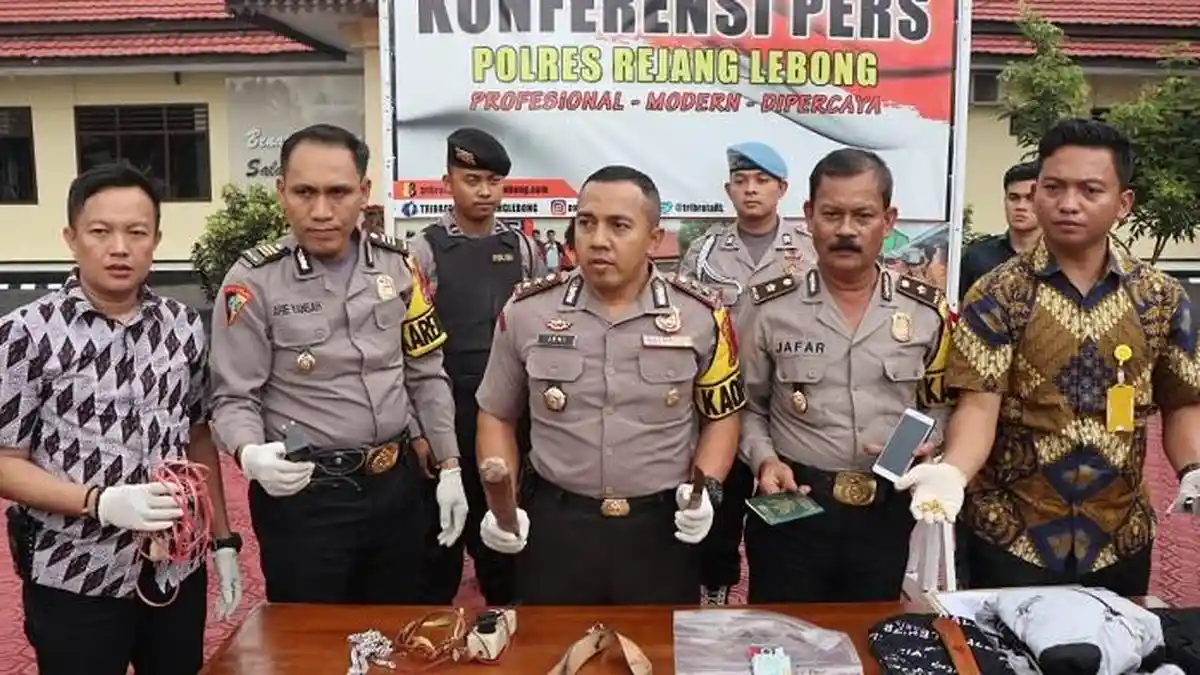 Sakit Hati Jadi Alasan Pria di Rejang Lebong Bunuh Mantan Istri dan 2 Anaknya