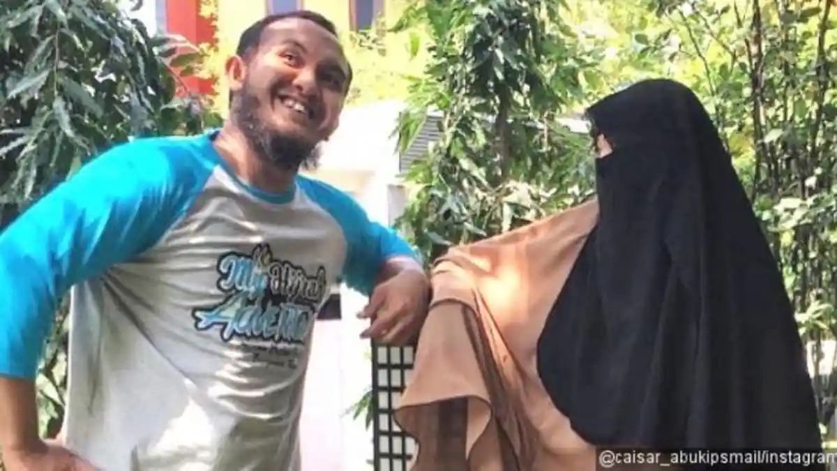 Setelah Tinggalkan Dunia Hiburan, Caesar 'YKS' Kini Pilih Jualan Kaos