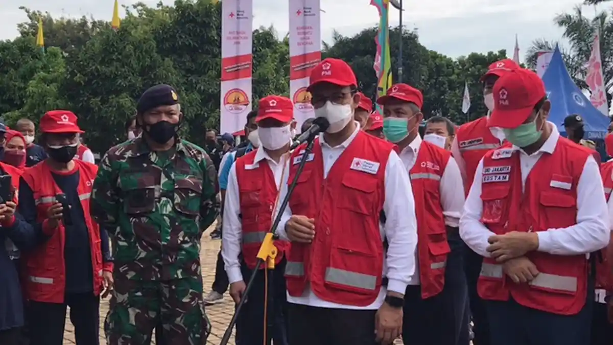 Gubernur Anies Meluruskan Target Enam Jam Banjir Reda, Dihitung Setelah Sungai Surut 