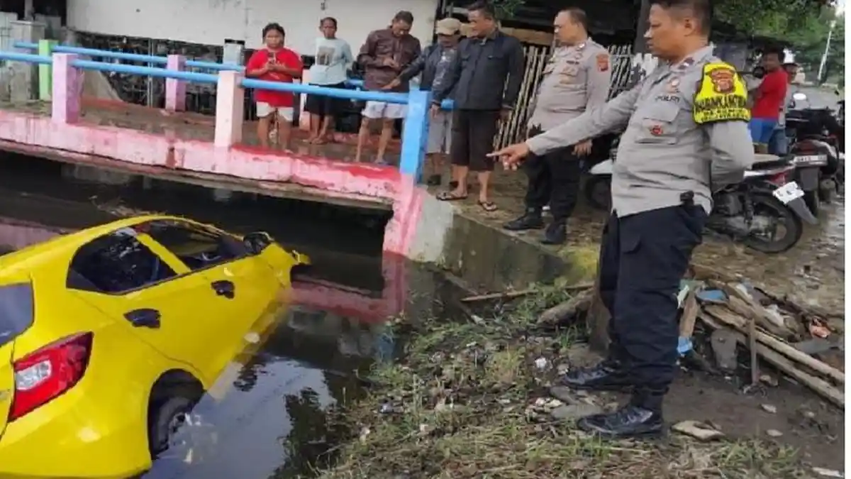 Kronologi Polisi Diduga Tabrak Lari di Karawang, Kabur dengan Nyebur ke Kali, Korban Dibawa ke RS