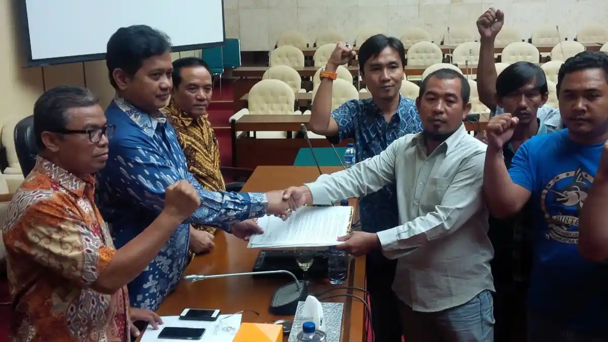 Nelayan Banten Mengadu ke DPR, Pengerukan Pasir Berlanjut untuk Reklamasi Jakarta