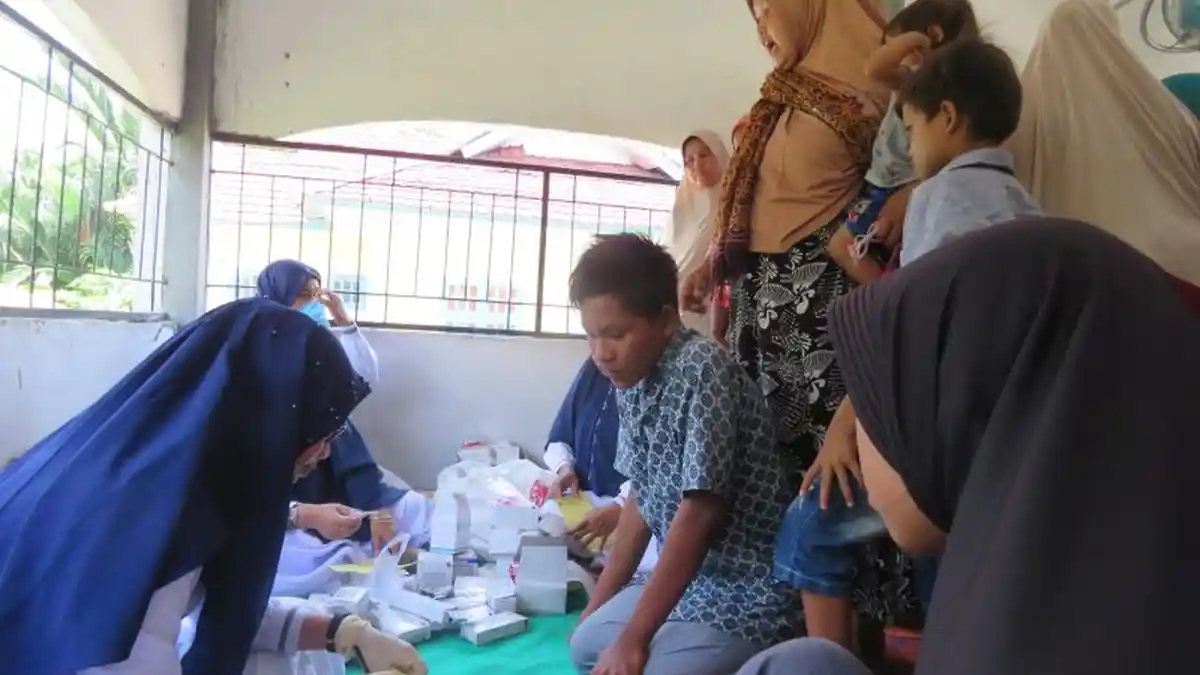 Dinkes Nagan Raya dan Puskesmas Jeuram Obati Massal Pasien Scabies di Desa Krueng Ceuko Seunangan