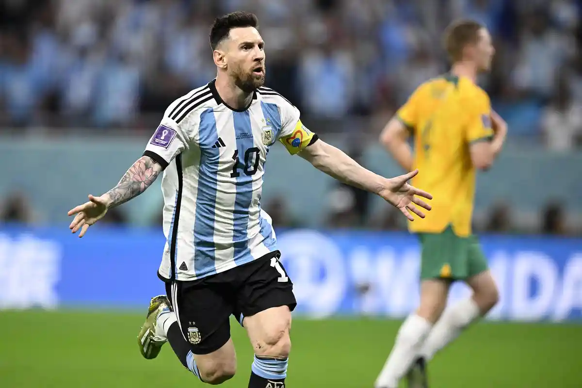 Sorotan Hasil Piala Dunia 2022 Tadi Malam: Dumfries dan Messi Curi Perhatian di Babak 16 Besar