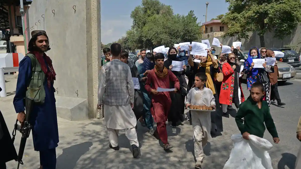 China Kirimkan Bantuan Kemanusiaan untuk Rakyat Afghanistan