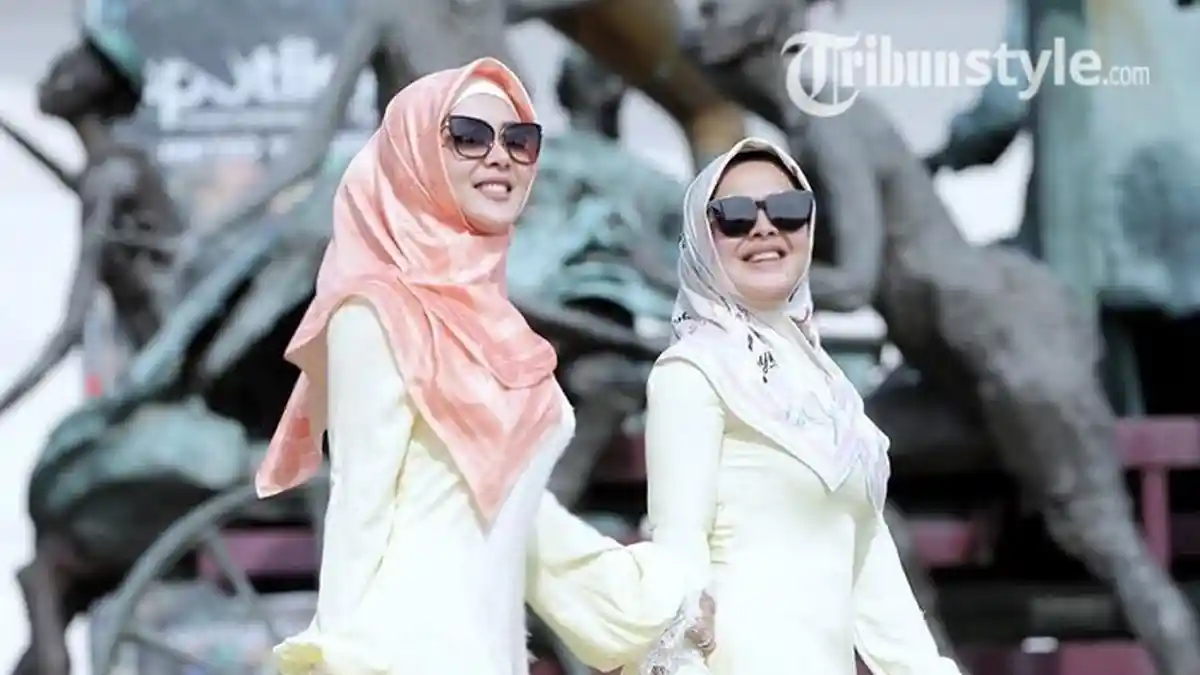 Keliling Rumah Reino Barack, Aisyahrani Sentil Penampilan Syahrini Tenteng Tas Rp 1 M