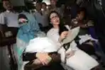 Neneng Sri Wahyuni dan Angelina Sondakh