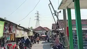 24072025-32-cctv-dipasang-di-pasar-brayung-kudus.jpg