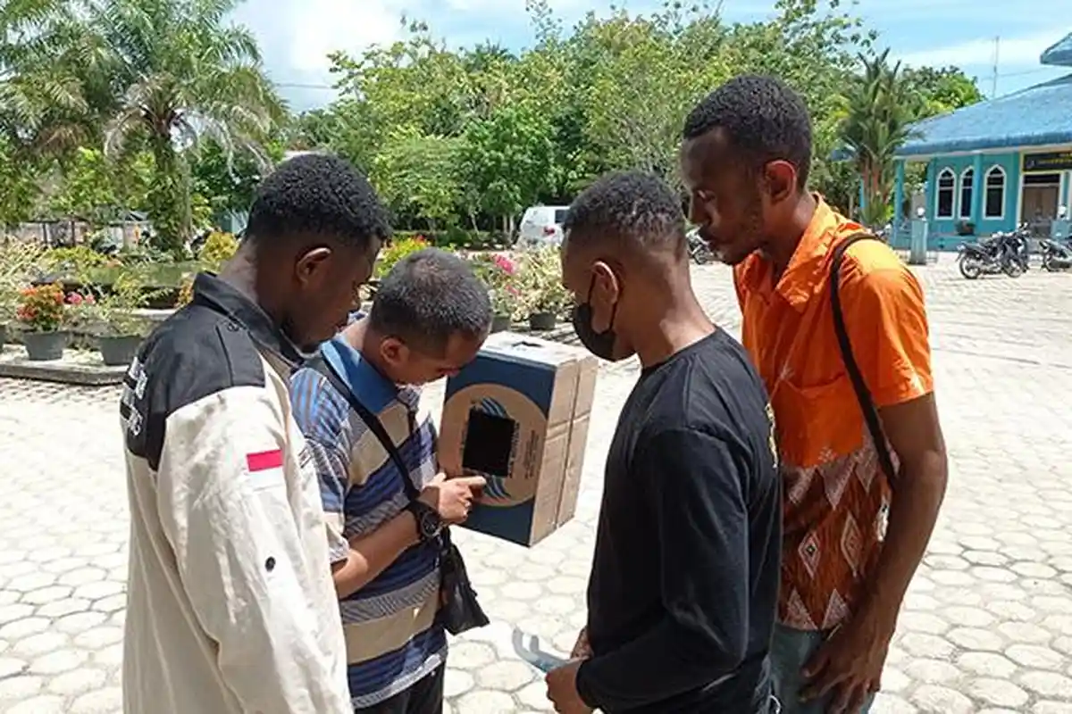 Gunakan Alat Seadanya, UNIMUDA Sorong Buka 10 Titik Pemantauan Gerhana Matahari