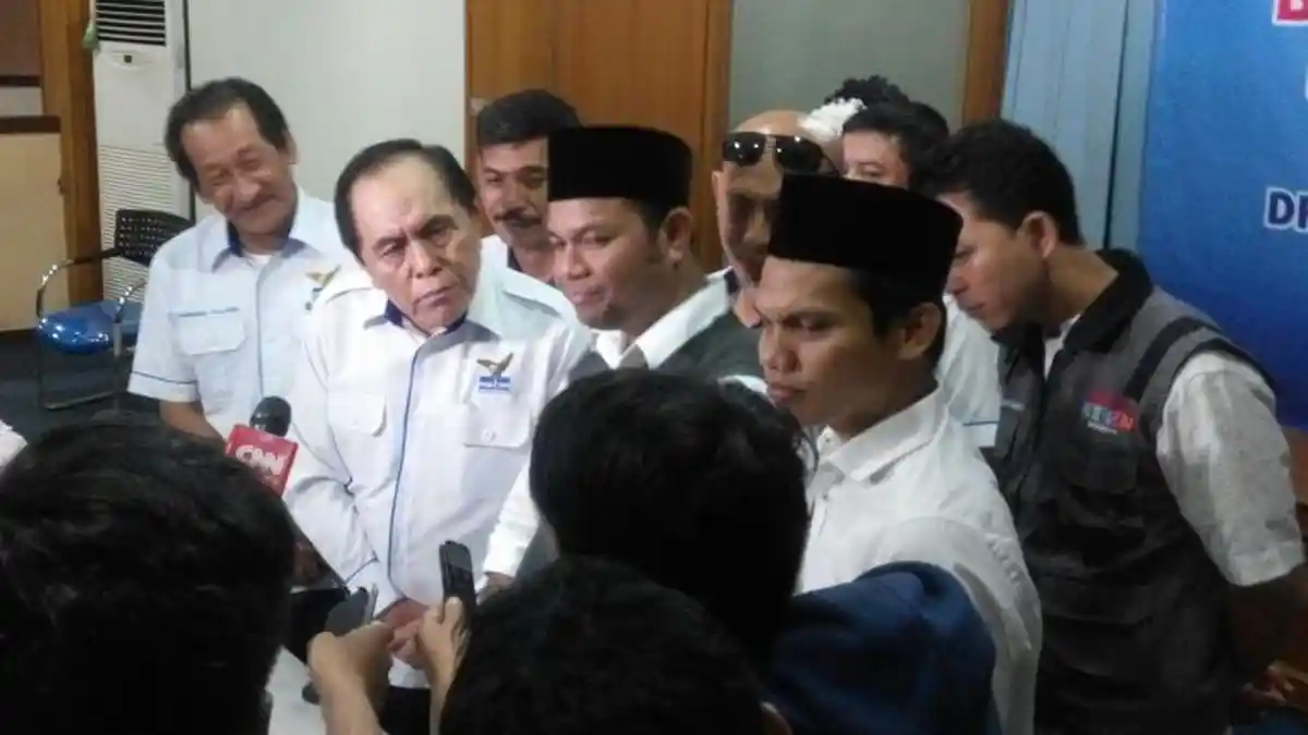 Muhamad Idrus Penuhi Undangan Pendaftaran Cagub Dari Partai Demokrat