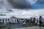 salah-satu-objek-wisata-gunung-tumpa-yang-infrastrukturnya-akan-diperbaiki.jpg