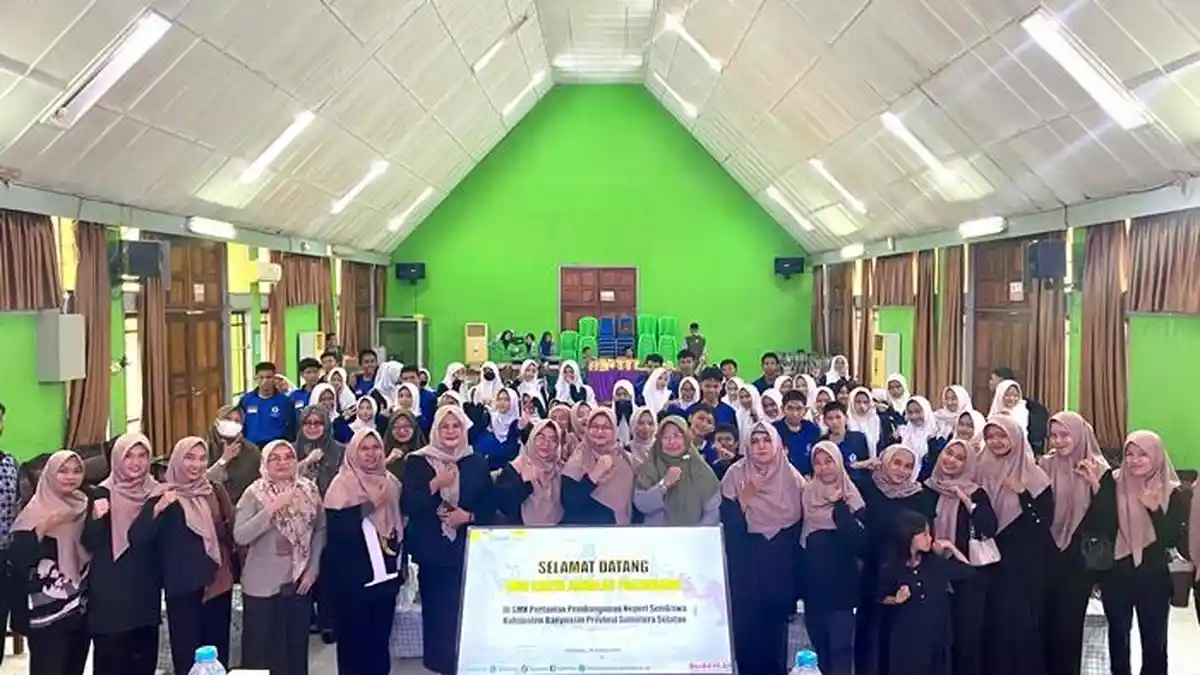 Puluhan Siswa SMK Karya Andalas Palembang Kunjungi Agroeduwisata ke SMK PP Negeri Sembawa