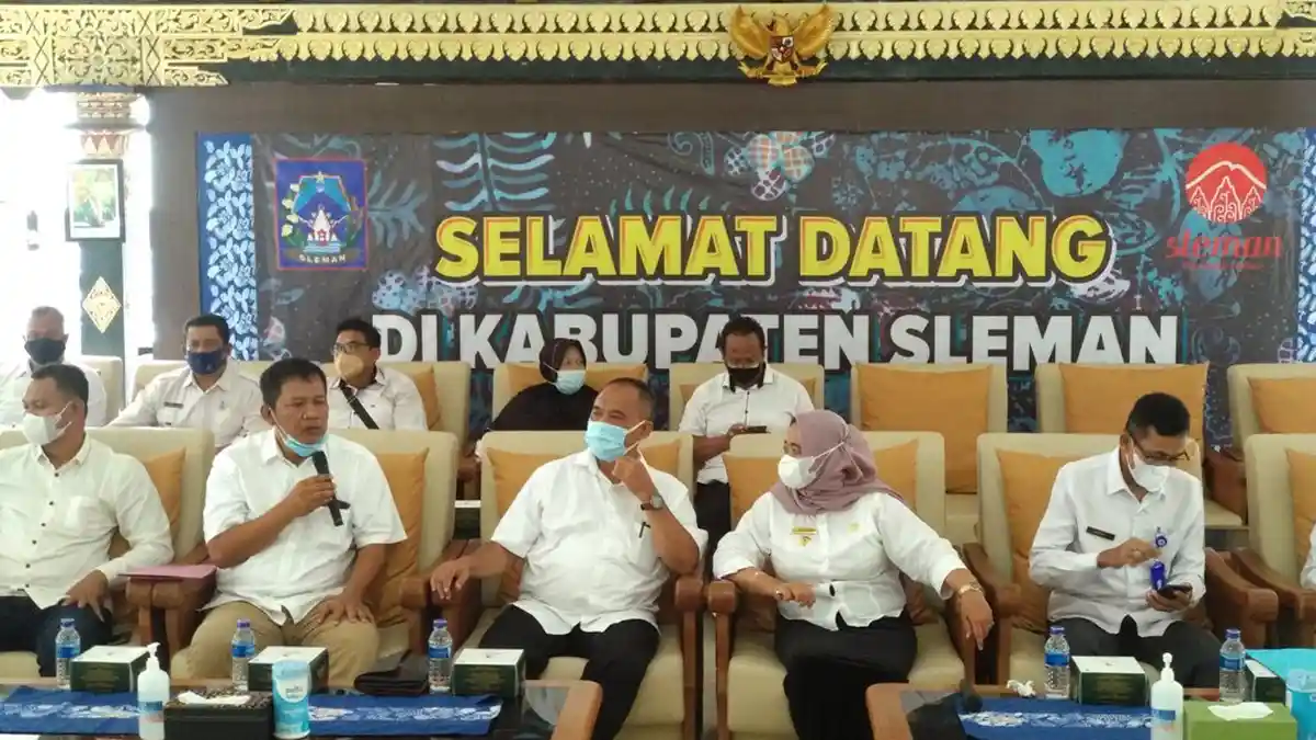 Keberatan Perpres 104 Tahun 2021, Lurah di Sleman Gelar Aksi