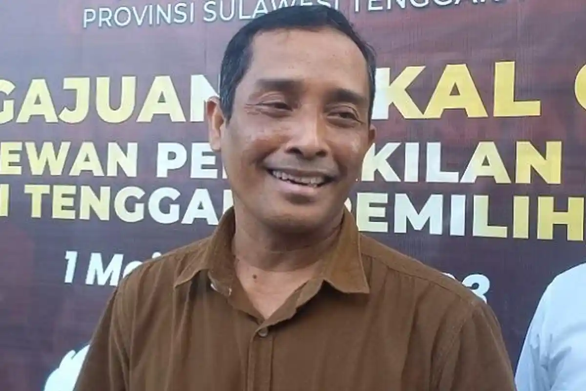 dr Dewa Putu Ardika Kembali Calonkan Diri Jadi Anggota DPD RI Sultra, Kantongi Dukungan Tertinggi