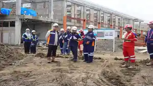 Michael-Umbaskunjungan-ke-dua-lokasi-pembangunan-Sekolah-Rakyat-SR-di-Sumatera-Utara.jpg