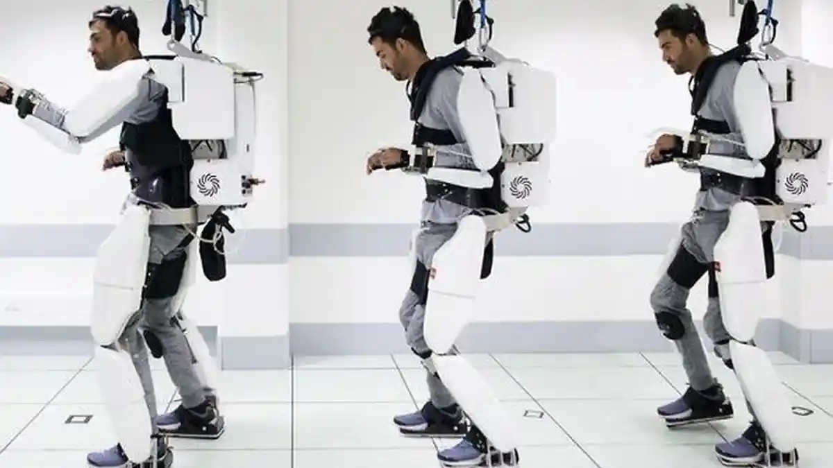 Pria Ini Bisa Berjalan Lagi Berkat Teknologi Exoskeleton Berkekuatan Pikiran, Ini Kisahnya