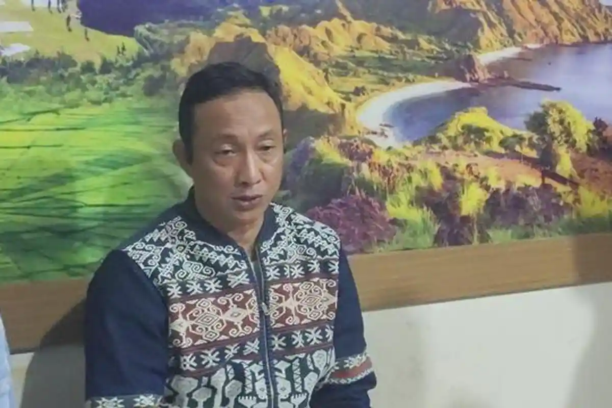 Alasan Polda NTT Tidak Menangkap Rudy Soik di Rumahnya