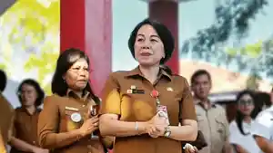 PEMPROV-SULUT-Kepala-Dinas-Pendidikan-Daerah-Sulut-Femmy-Suluh.jpg