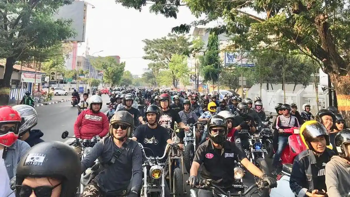 IIMS Makassar 2018 Charity Riding For Palu Donggala
