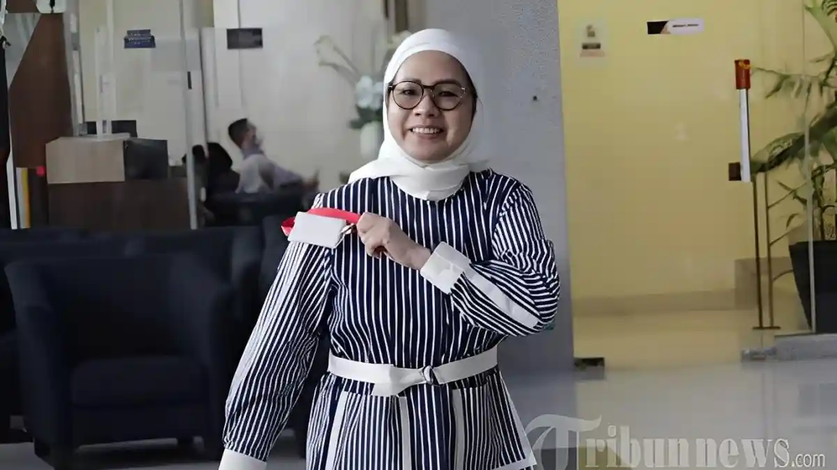 Siapa Dua Tokoh Nasional yang Tekan Karen Agustiawan untuk Perhatikan Riza Chalid?