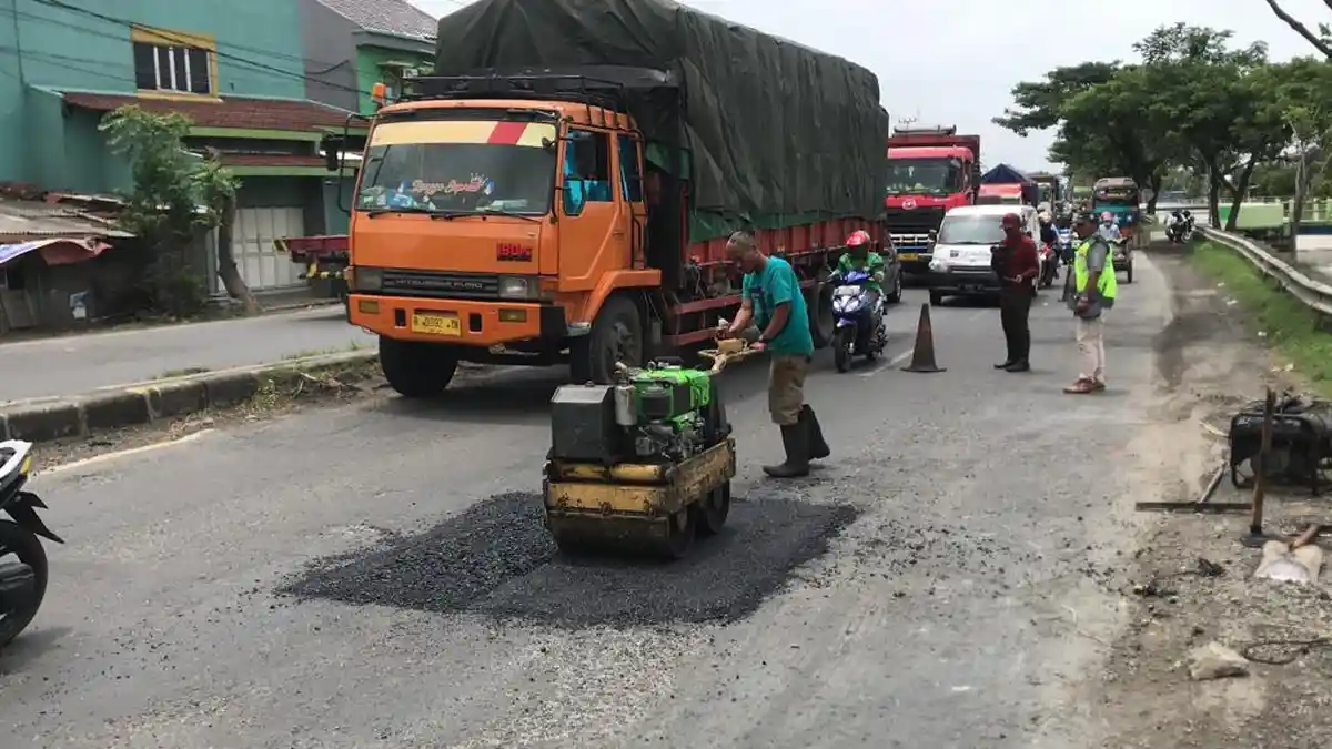 Siap-siap Macet Lagi, Perbaikan Jalur Pantura Demak Semarang Hingga Jelang Lebaran