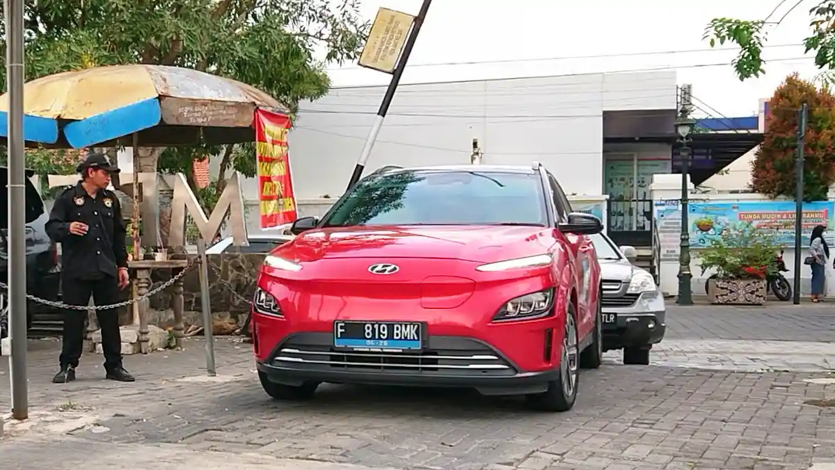 Minimnya Jumlah SPKLU di Jateng Jadi Kendala Mobil Listrik, Djuanda Harus Nunggu Berjam-jam