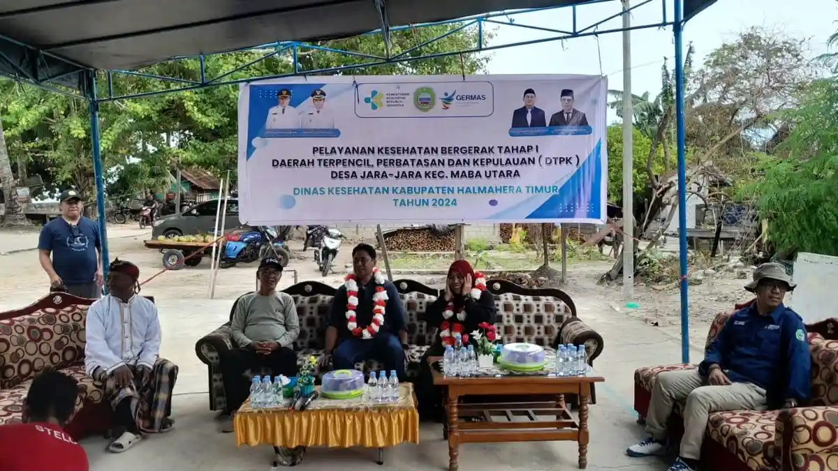 Buka Pelayanan Kesehatan Gratis di Desa Jara - jara, Ini Harapan Bupati Halmahera Timur Maluku Utara