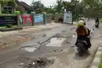 2 Hari Seusai Ditinjau Gubernur Lampung, Jalan Pattimura Metro–Lamteng Masih Rusak Parah