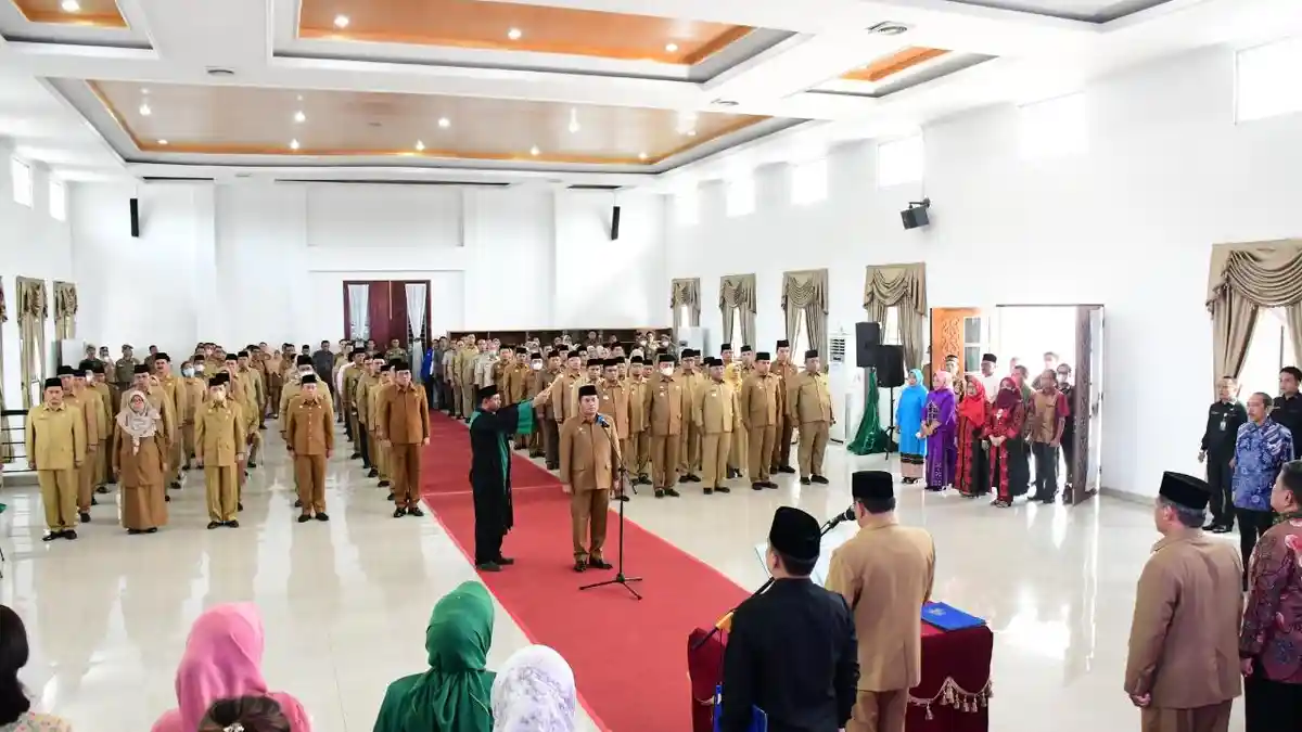 Lantik Timur Tumanggor jadi Sekda, Bupati Deliserdang Ashari Tambunan Harap Beri yang Terbaik