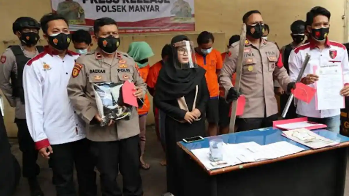 Emosi Lomba Burung Berkicau Disebar di Media Sosial, Pasutri Gresik Aniaya Pengunggah Video