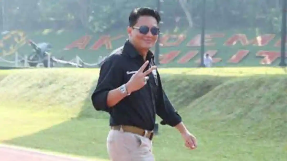 Instagram Krishna Murti - Begini Aksi Kocak Wakapolda Lampung Nyanyikan Lagu Daerah